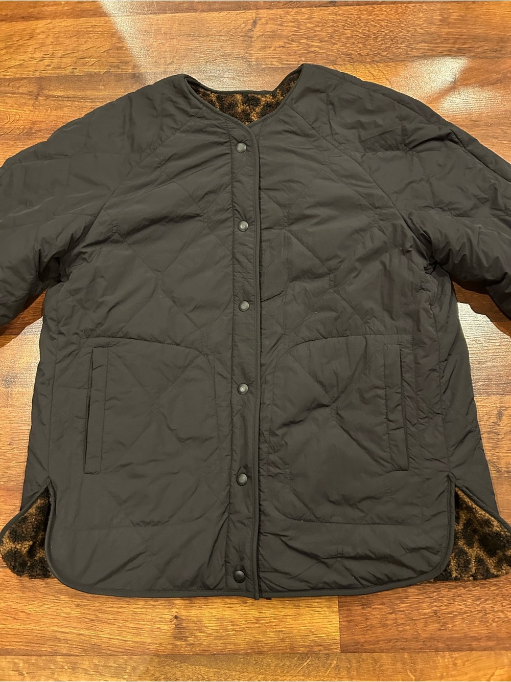 AYR Women's Reversible Fleece Coat in Leopard Print and Black Small - The Chalet - Picture 7 of 10